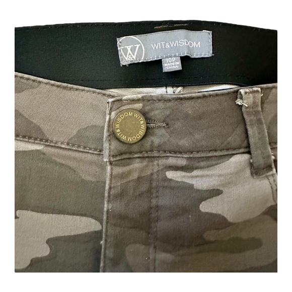 Wit & Wisdom Camo Print Ankle Skinny Jeans - Size 10P - Picture 4 of 6
